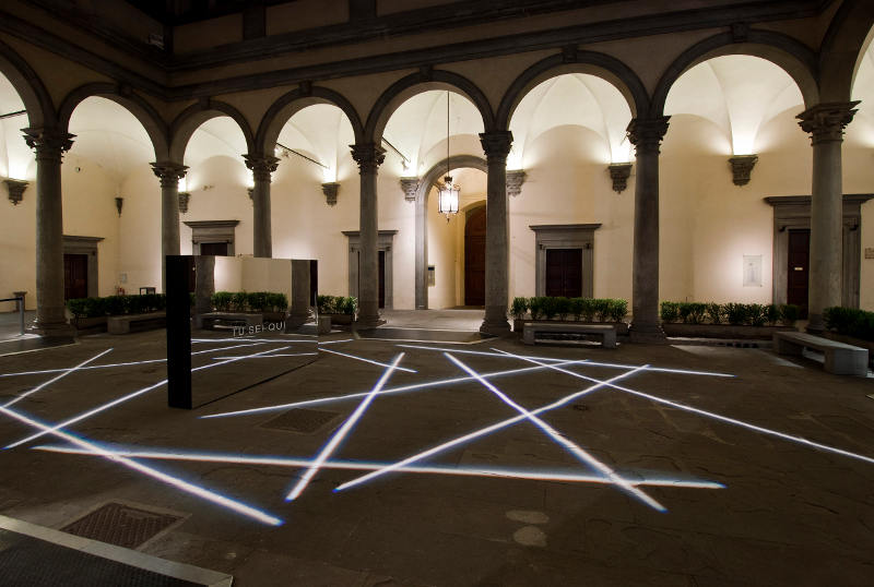 Bianco-Valente, Tu sei qui, Cortile di Palazzo Strozzi, 2014 foto Martino Margheri 02
