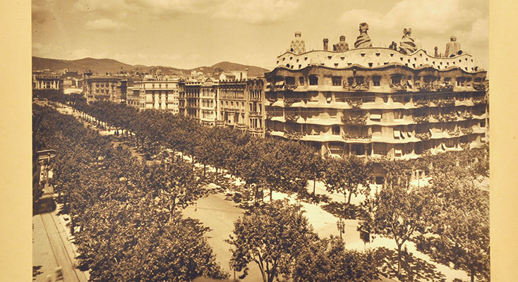 Adolf Mas Casa Milà, 1910 Da una selezione di foto di architetture di Antoni Gaudí con annotazioni Barcellona, Arxiu Històric del Col·legi d’Arquitectes de Catalunya